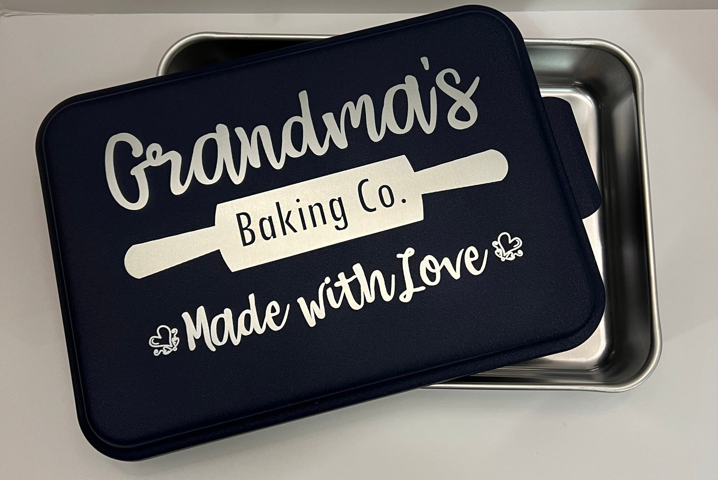 Grandma’s Baking Co Engraved Cake Pan